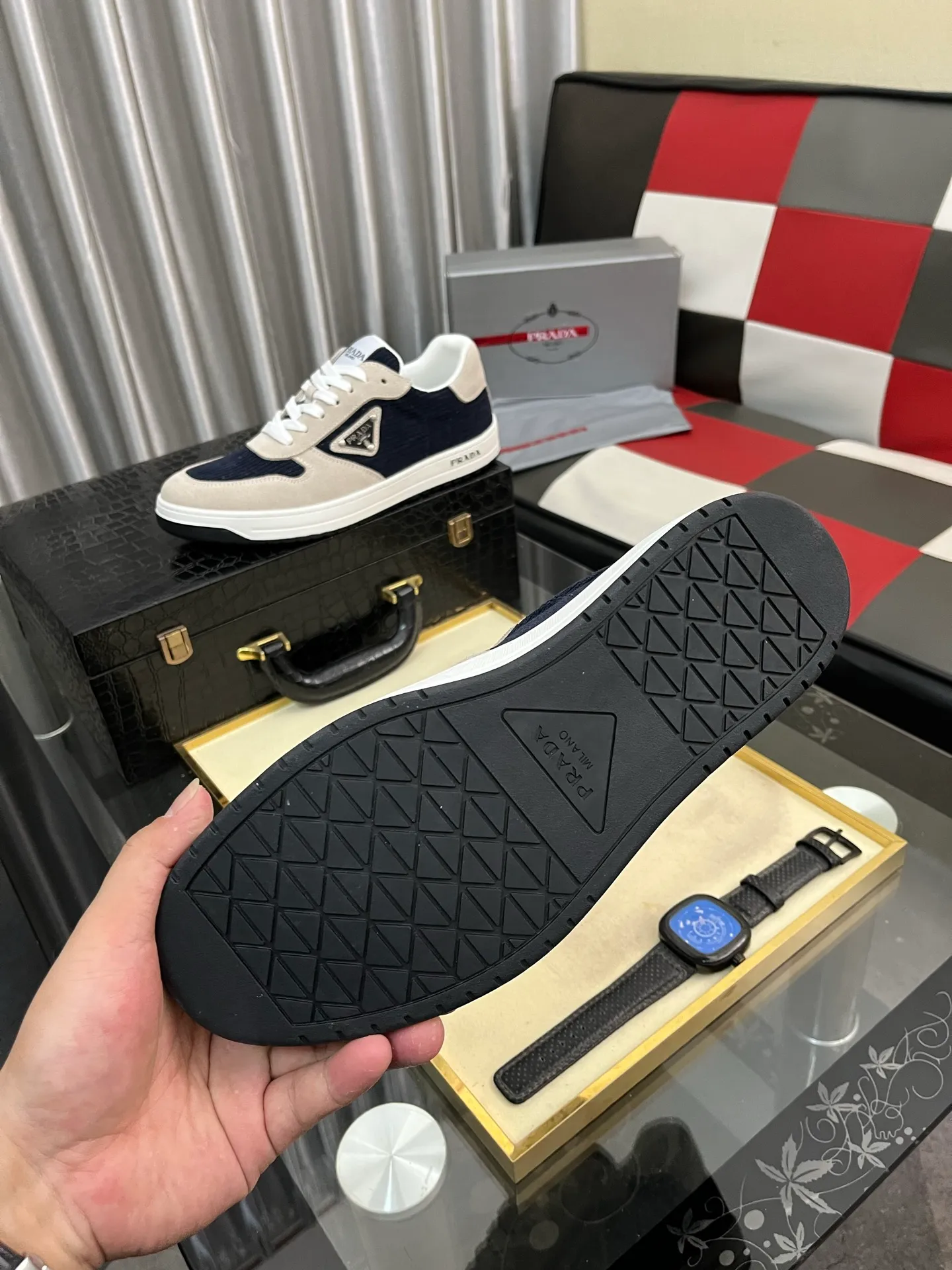 Men's shoes 💰380⌚️⌚️【PRADA】Prada casual shoes, originally developed 1:1, made of high-mercerized cowhide with imported cowhide, silk sheepskin lining, rubber outsole, comfortable and soft on the foot, size: 38-444️⃣Colors available